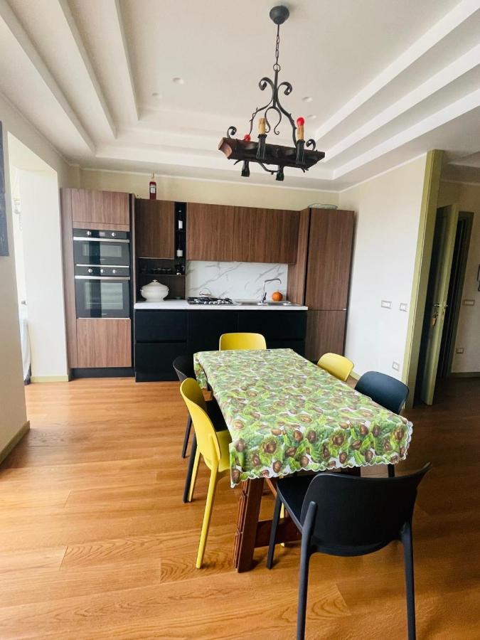לינה וארוחת בוקר נאפולי La Casa Di Erica מראה חיצוני תמונה